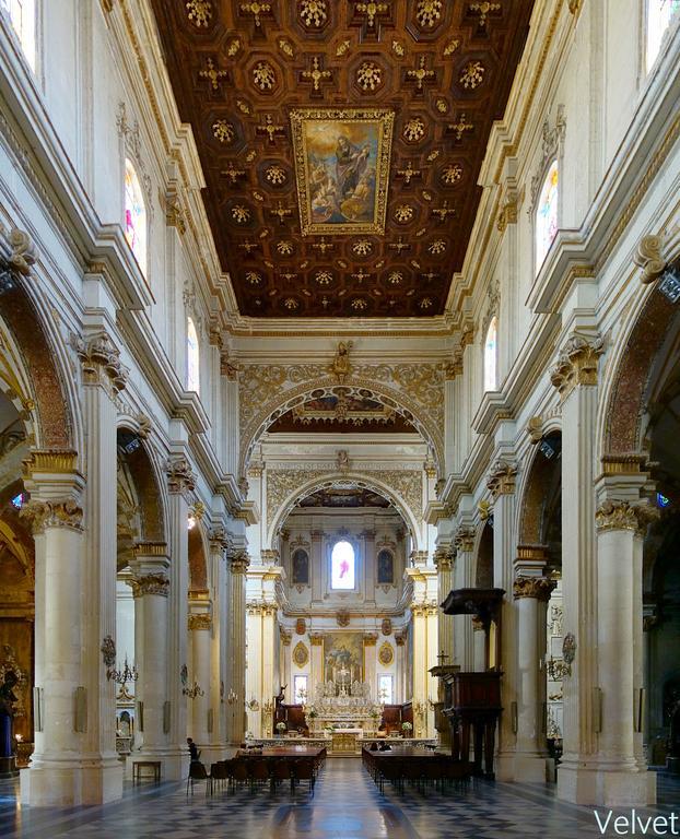 Suite Rosso & Nero Лечче Экстерьер фото